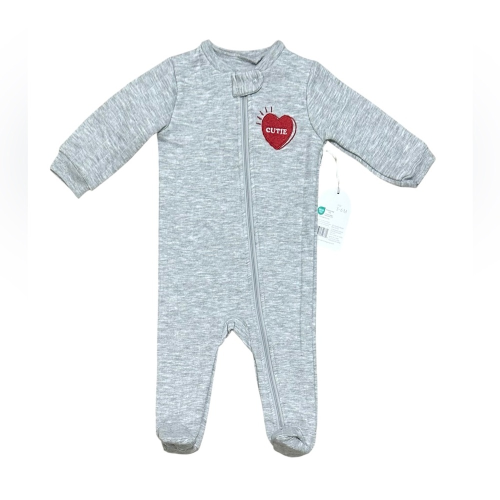 Kyle&Deena. NWT. (3-6M) Gray 'Cutie' Heart Footed Baby One-Piece